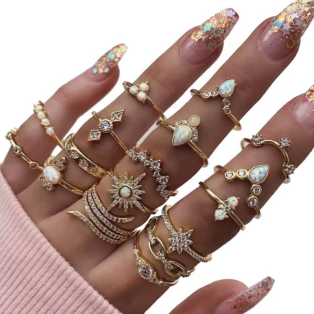 17 pcs Fashion Rings Set